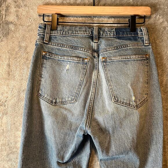 Abercrombie & Fitch High Rise Mom Jeans Size 26 Regular Distressed - Picture 6 of 8